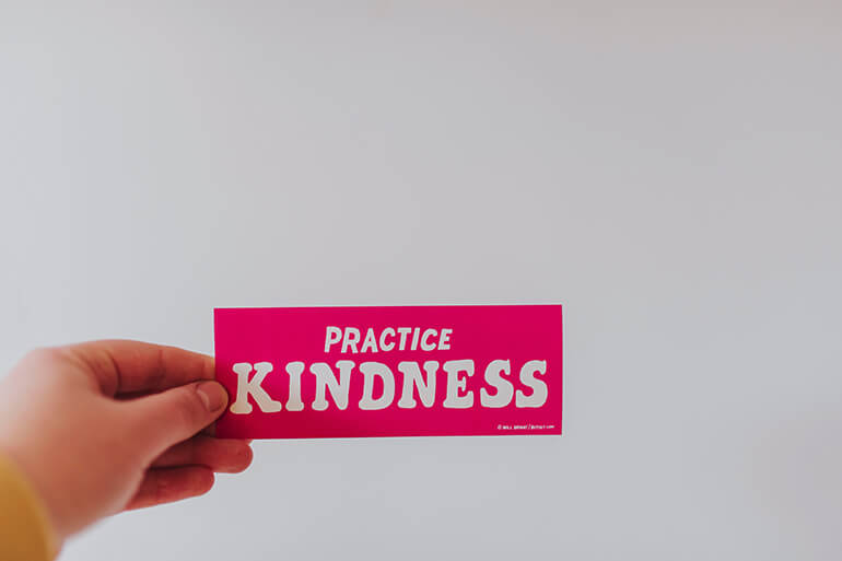 10 Random Acts of Kindness You Can Do Today