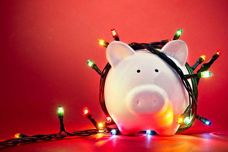 How to Not Freak Out About Your Finances This Holiday Season