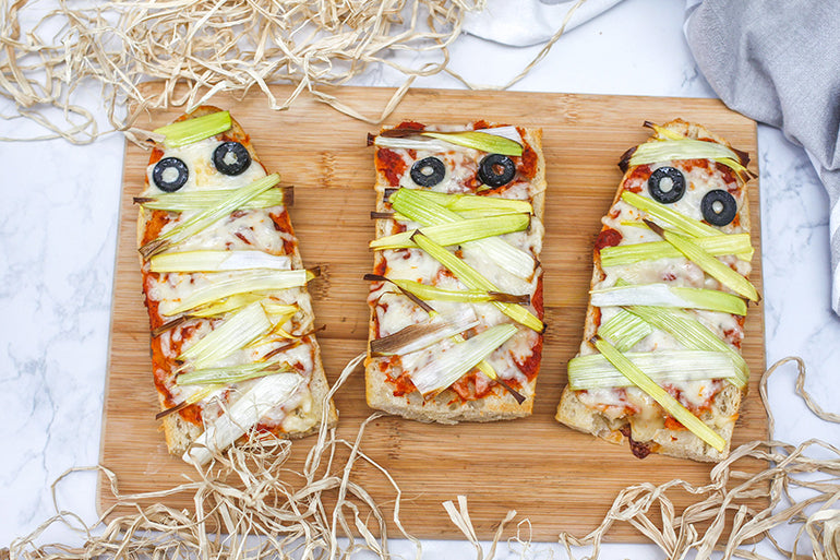 How to Make Mummy Pizza